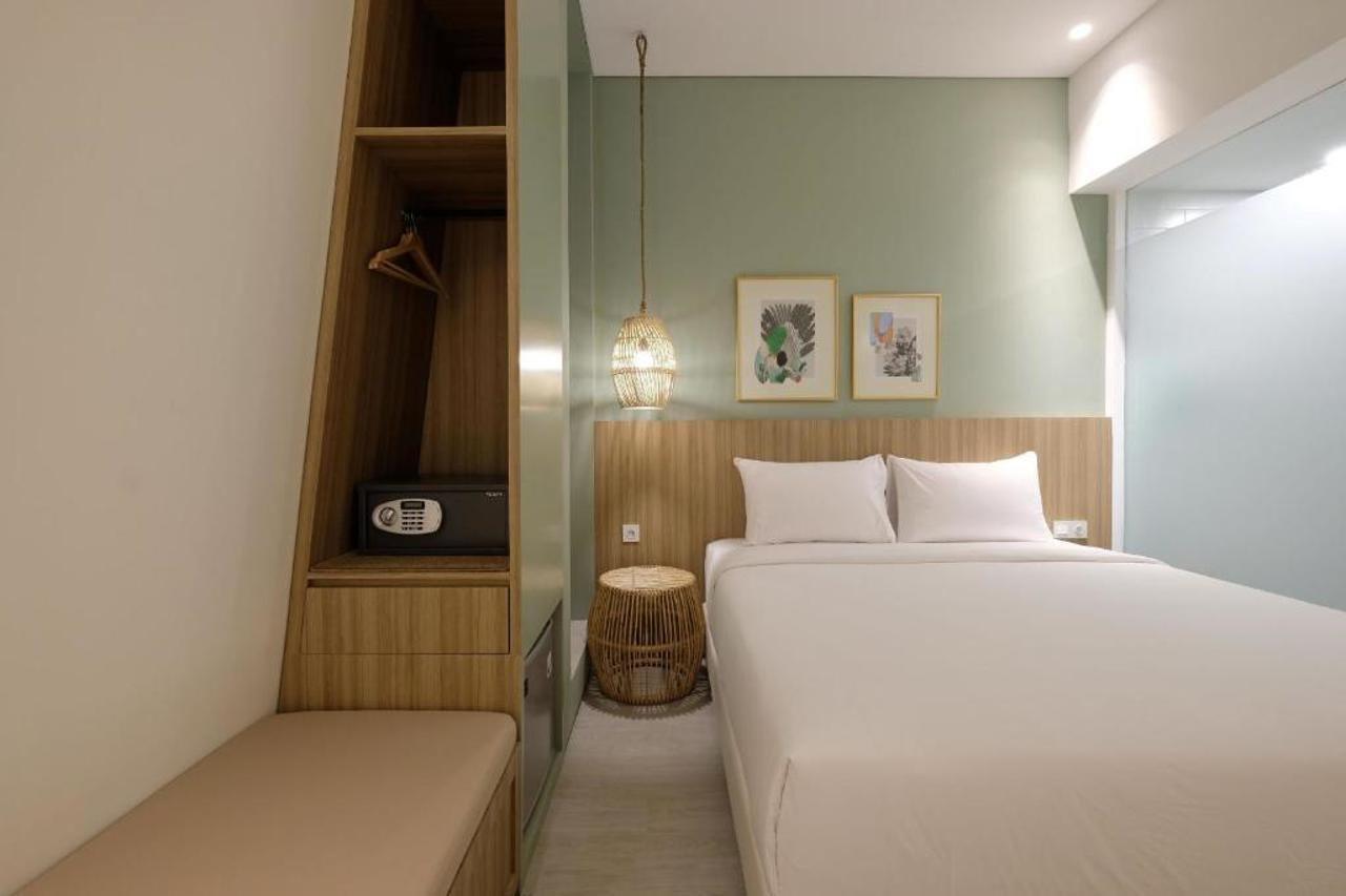La Boheme, Rooms And Coffee Giacarta Esterno foto