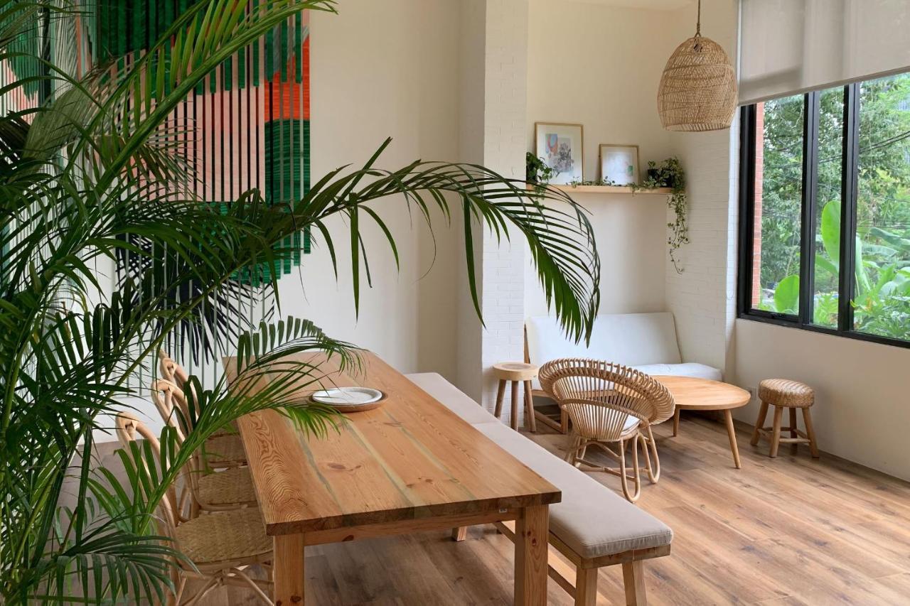 La Boheme, Rooms And Coffee Giacarta Esterno foto