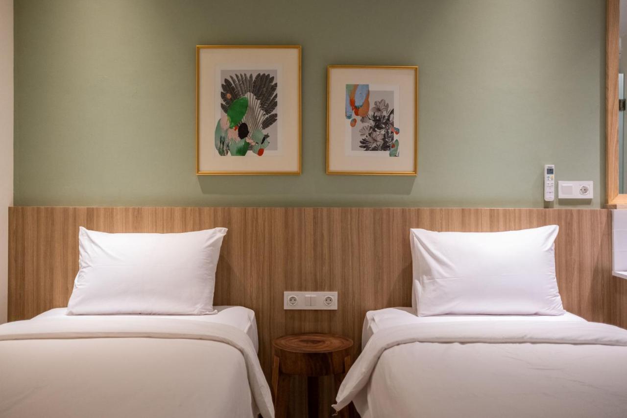 La Boheme, Rooms And Coffee Giacarta Esterno foto